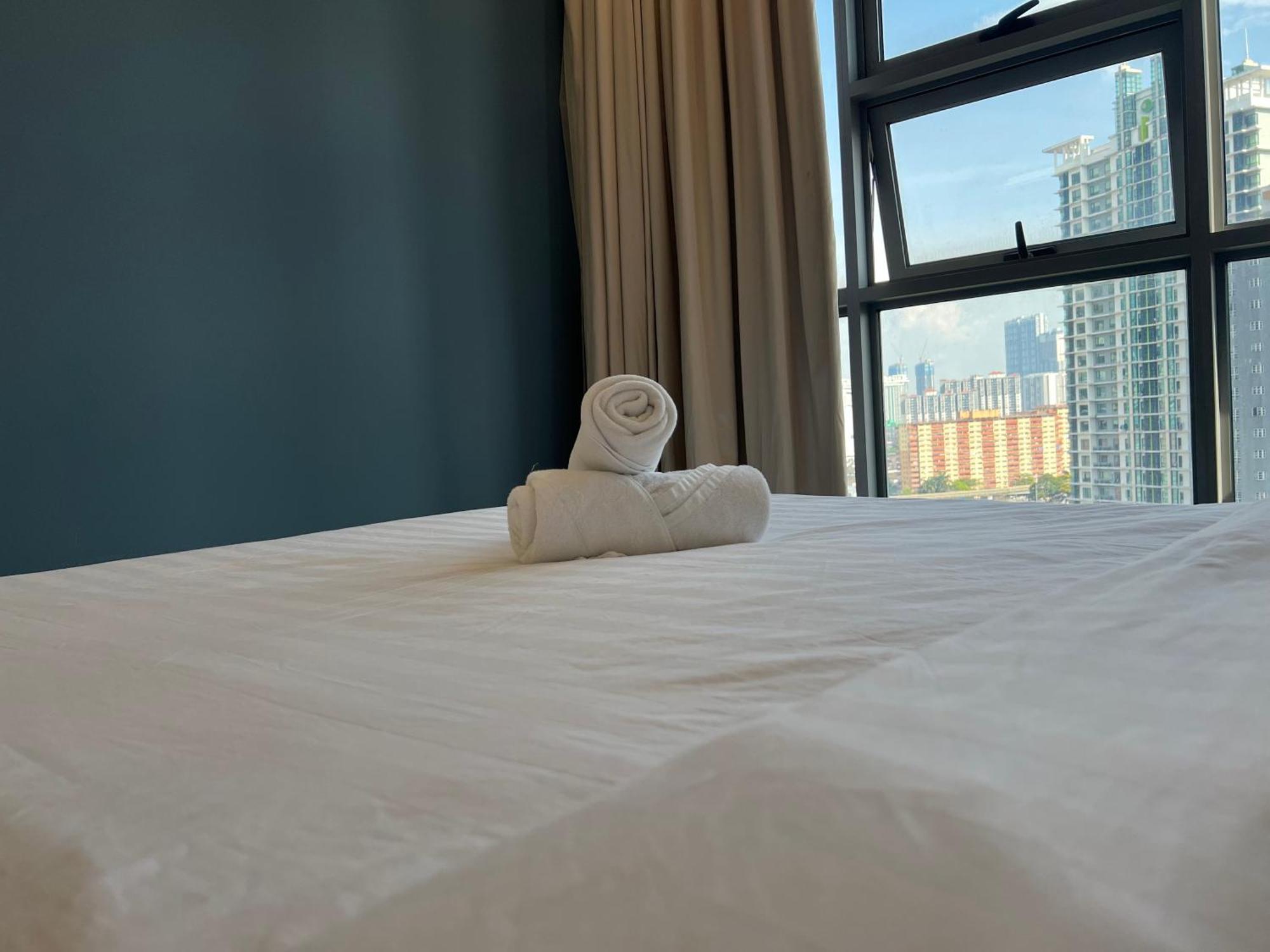 Orion Suites@ The Robertson Bukit Bintang Apartment